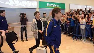 El FC Barcelona llega al aeropuerto de Badajoz