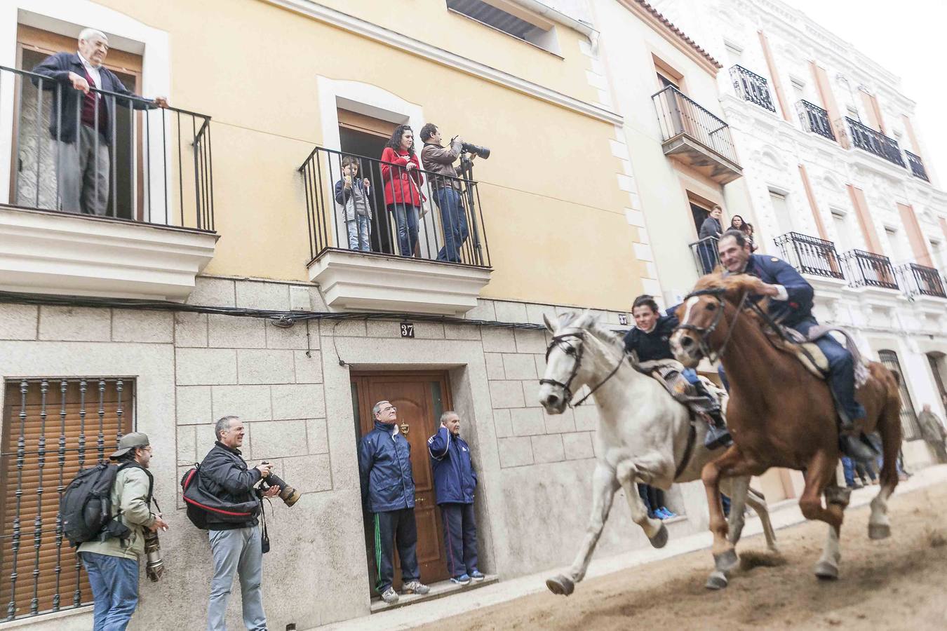 Arroyo de la Luz vibra un año más con sus carreras de caballos 