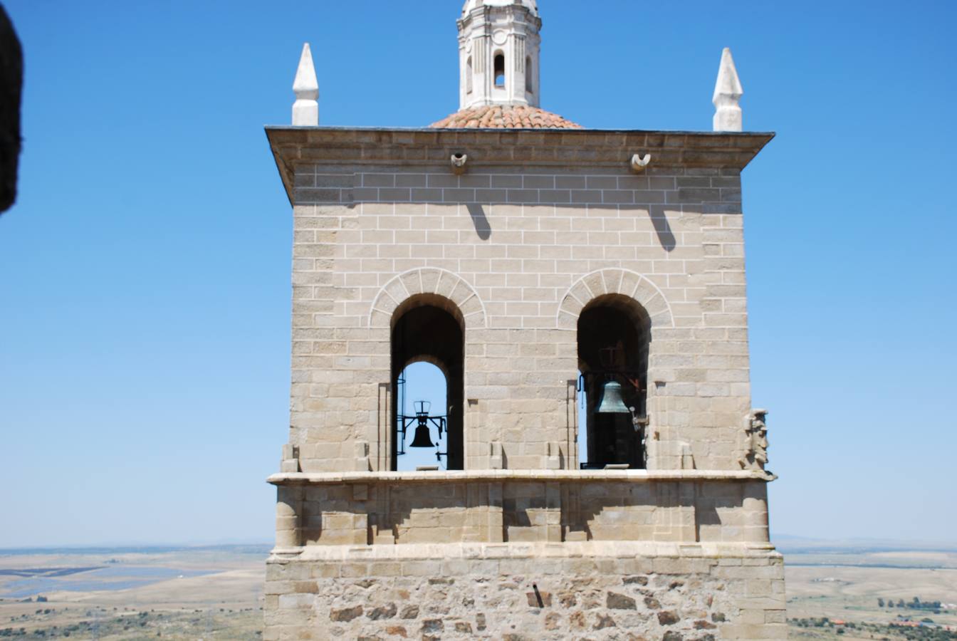 Santa María muestra su nueva sillería  y el acceso a lo más alto de la Torre Julia