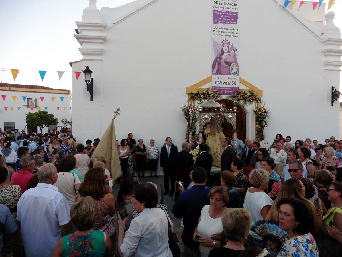 Procesión 50 aniversario de la coronación de la Virgen de las Nieves