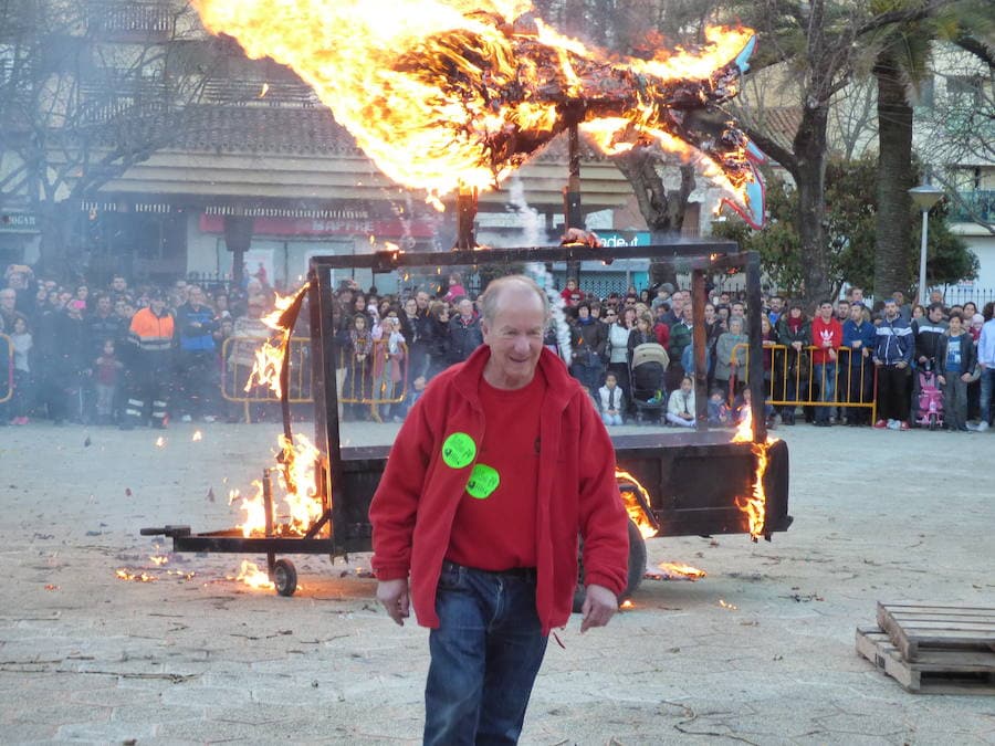Entierro y quema de la sardina para despedir el Carnaval 2017