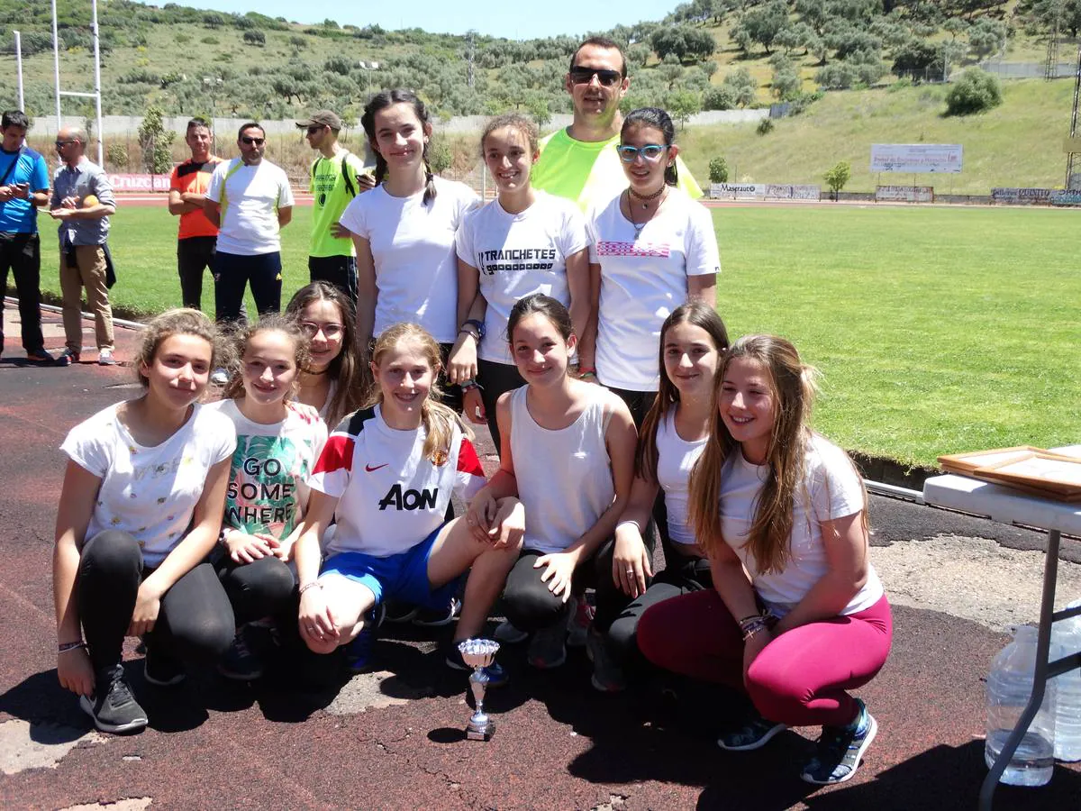 250 alumnos participan en la II Convivencia deportiva organizada por el CPR