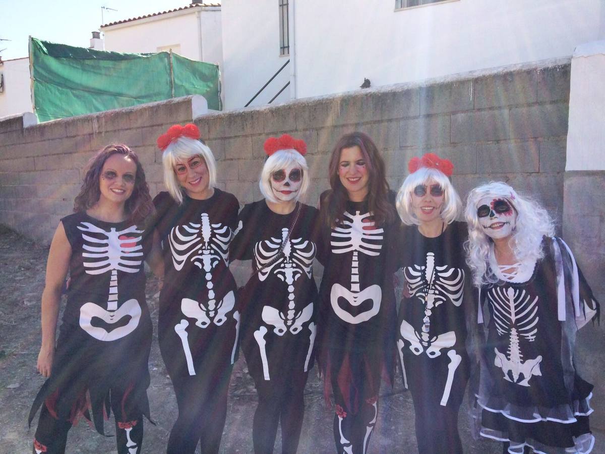La tradición de los 'Tosantos' convive con la celebración de Halowen en los colegios de Jerez