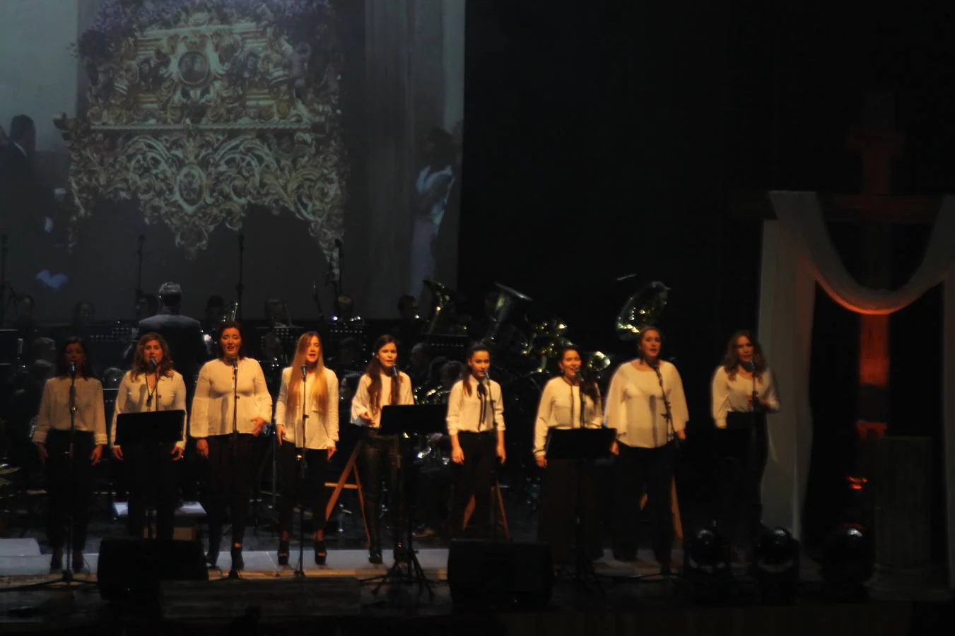 Maravillosa exaltación de la Semana Santa jerezana en el espectáculo 'De Jerez al cielo'