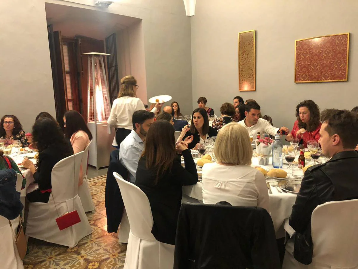 El manjar de la dehesa y el rico patrimonio de Jerez de los Caballeros unidos en Cena maridaje