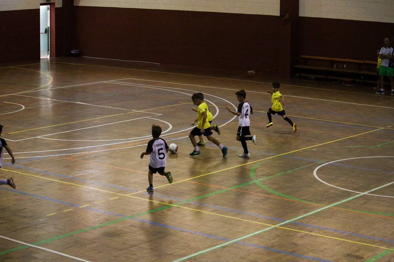26 equipos participan en el Torneo de Fútbol Sala de categorías inferiores