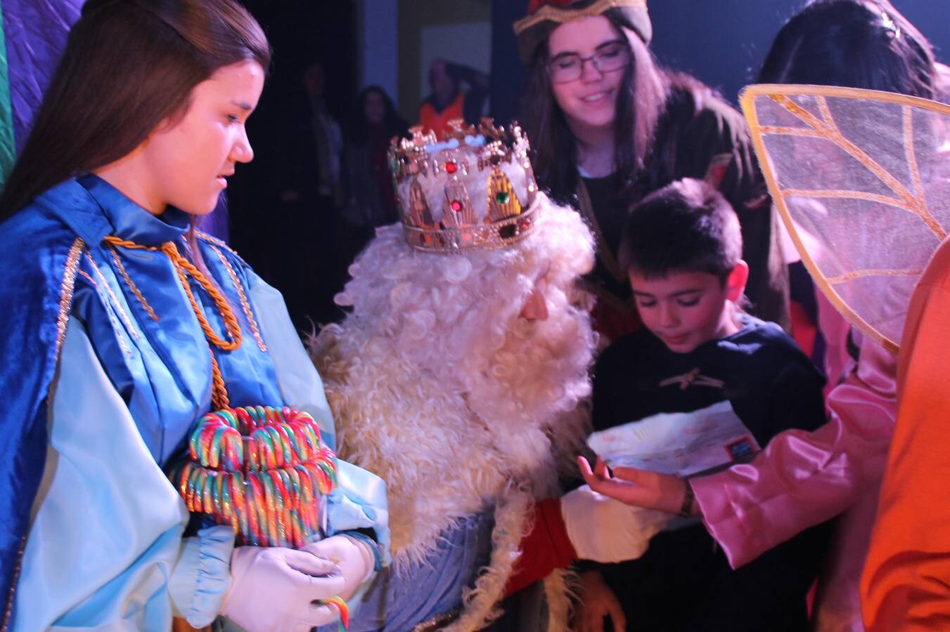 Fantasía, colorido y animación, envolvieron la Cabalta de Reyes