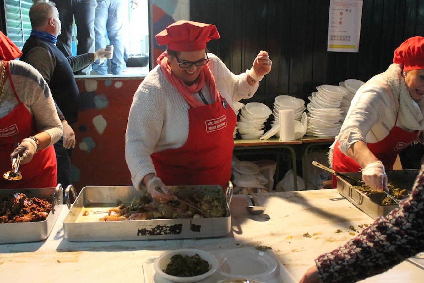 1.200 comensales en la XIV Fiesta Gastronómica de las 'Coles con Buche'
