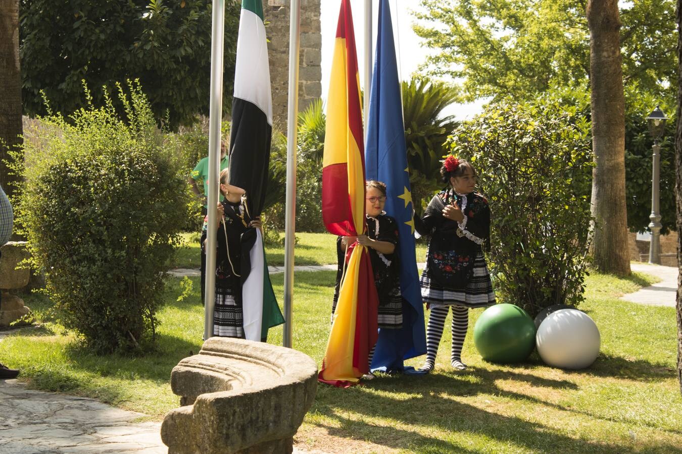 Homenaje a todos los hombres y mujeres que llevaron y engrandecieron el nombre de Extremadura