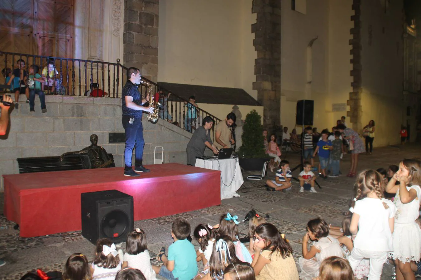 Numerosas propuestas culturales y lúdicas en La noche en blanco en Jerez de los Caballeros