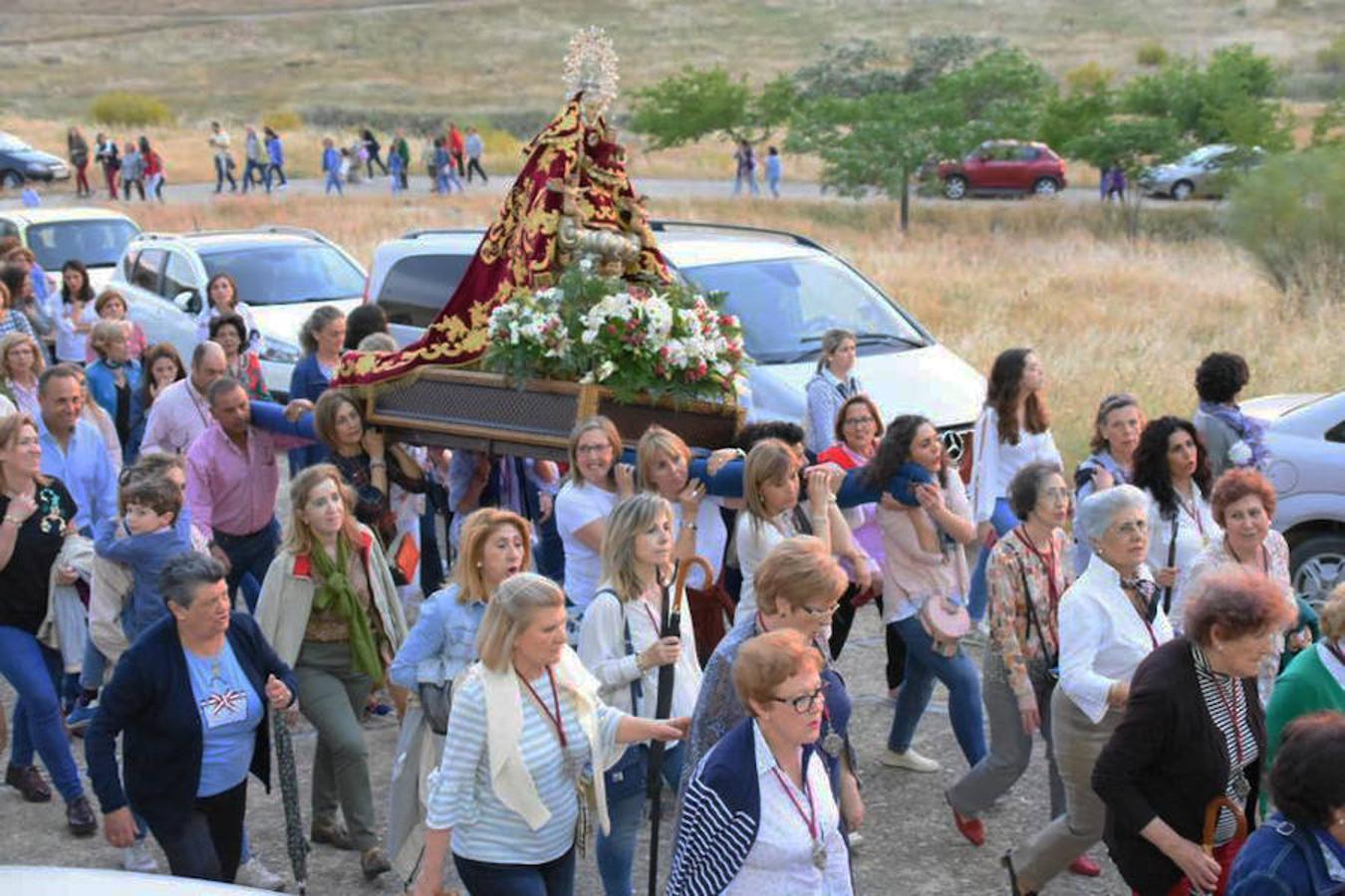 La Virgen de Piedraescrita regresa a su santuario y ya está entre los barrancos